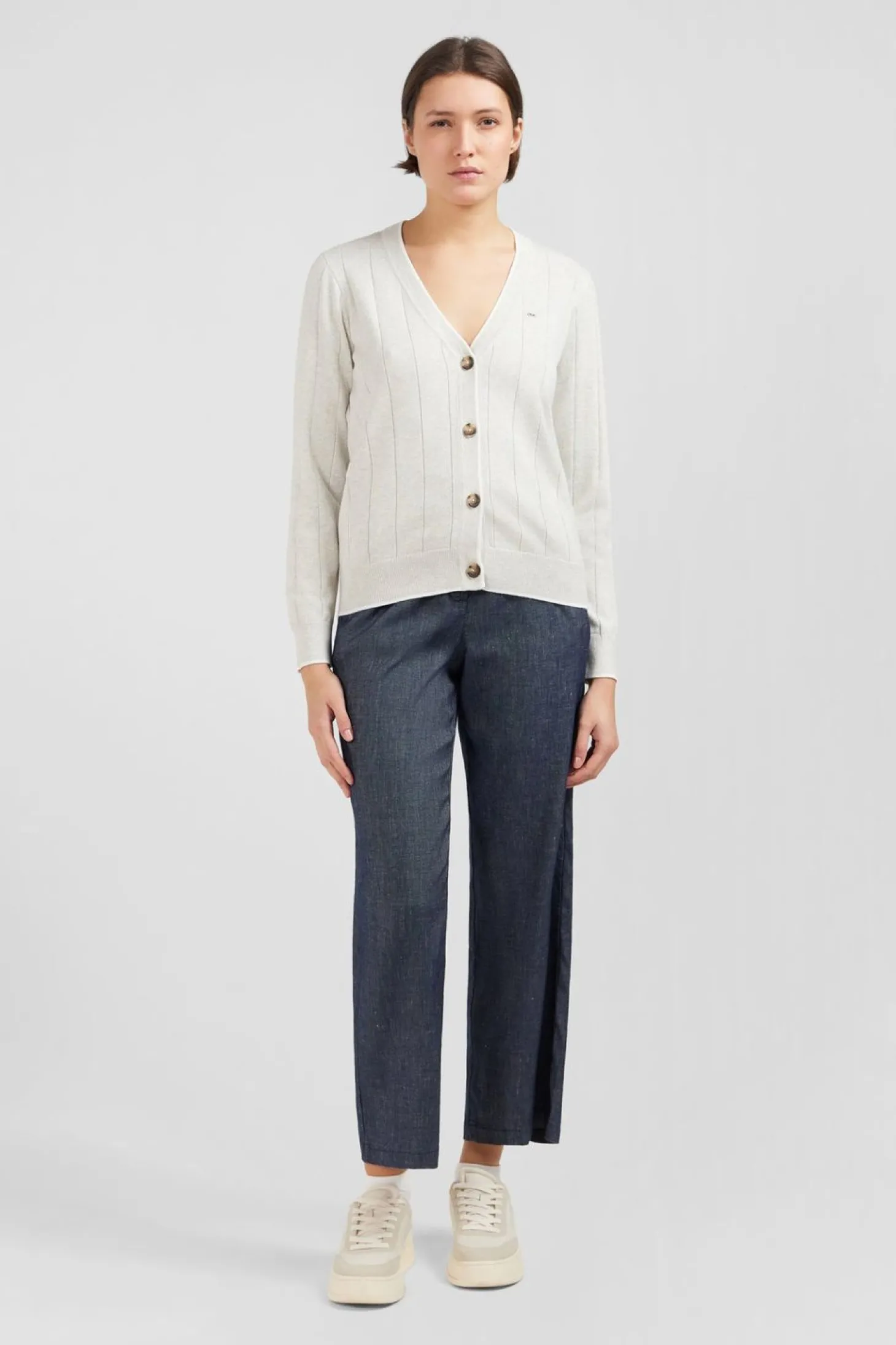 Cardigan Boutonne Gris En Jeu De Maille