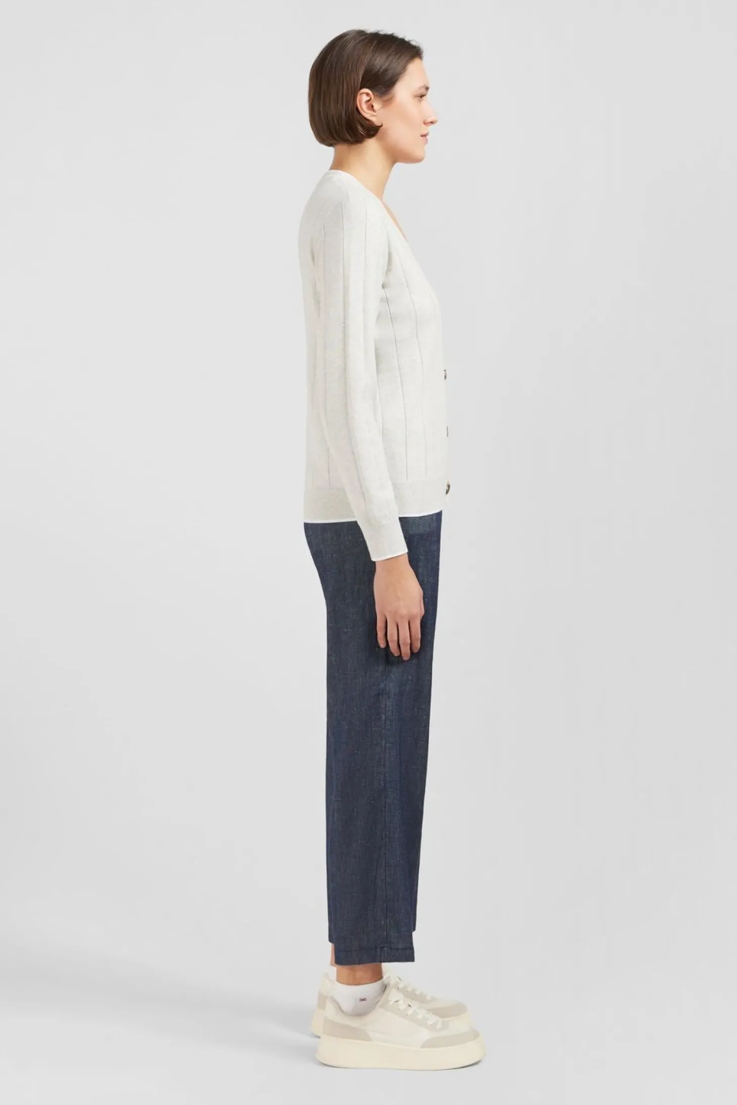 Cardigan Boutonne Gris En Jeu De Maille