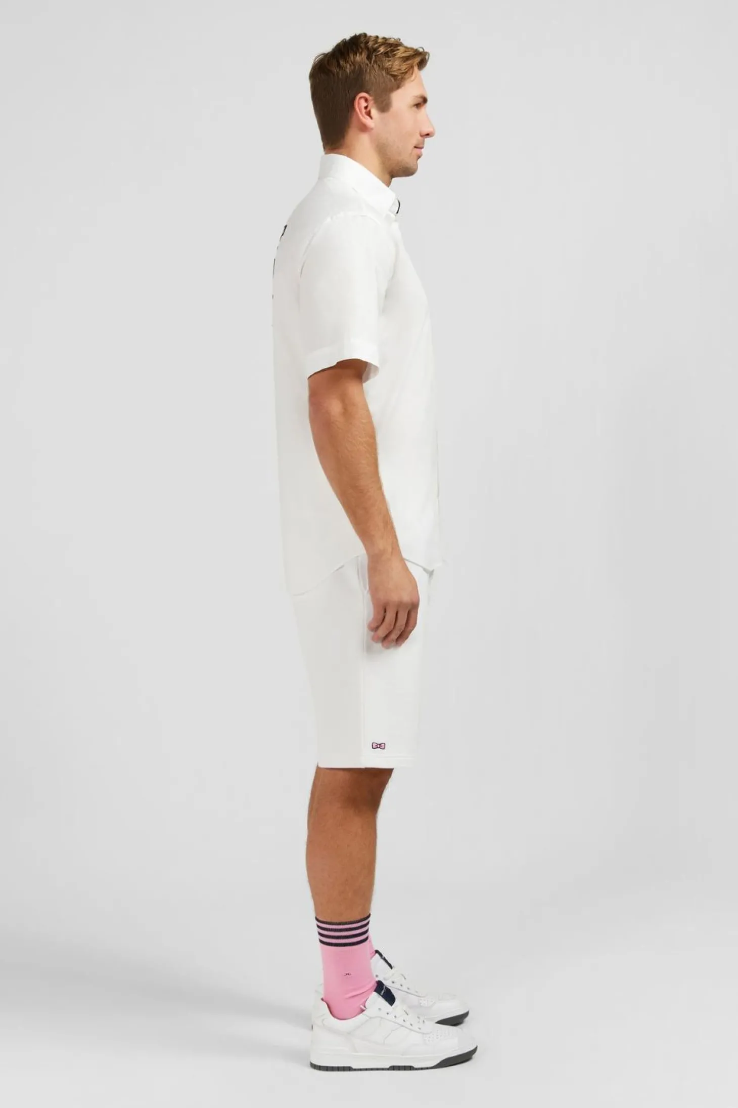 Chemisette Blanche A Details Noeuds Papillon