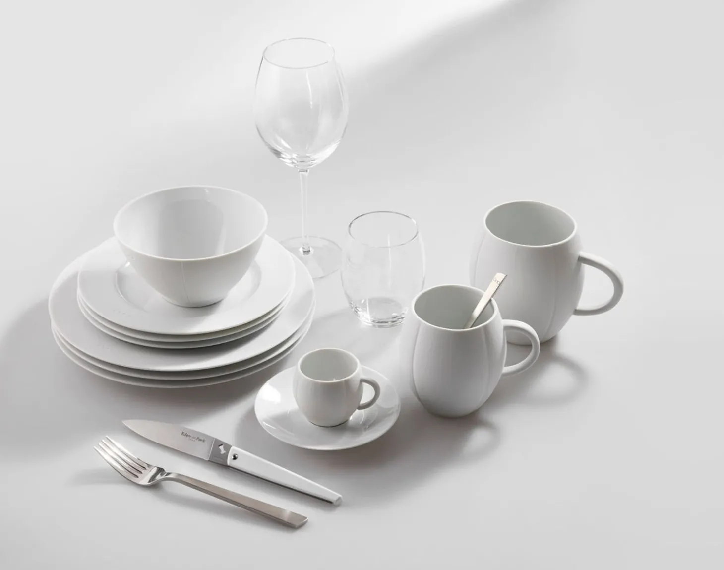 Lot De 2 Tasses Et Sous-Tasses Blanches En Porcelaine