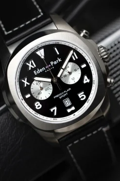 Montre A Quartz Chronographe En Cuir Noir