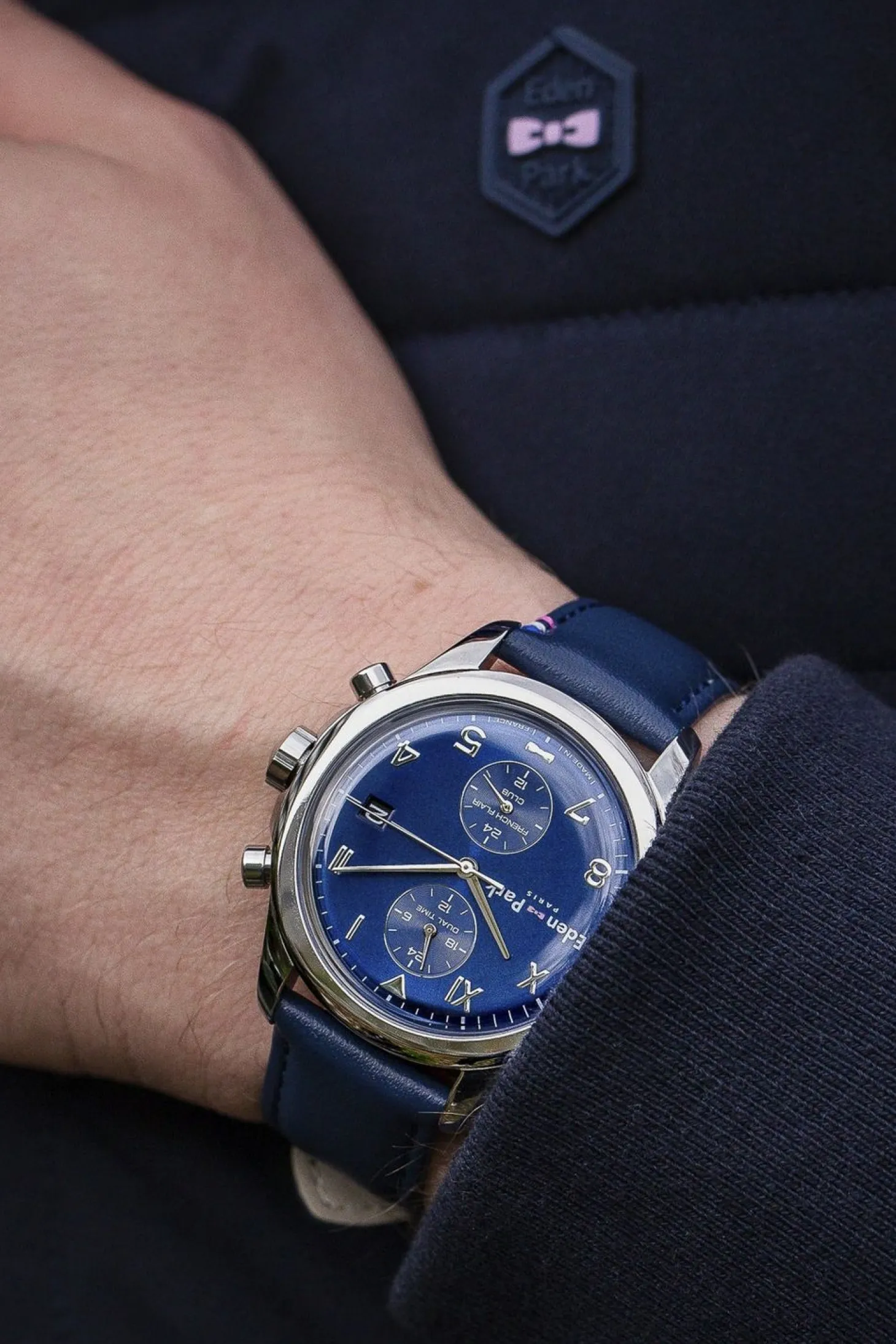 Montre A Quartz Dual Time En Cuir Bleu Fonce