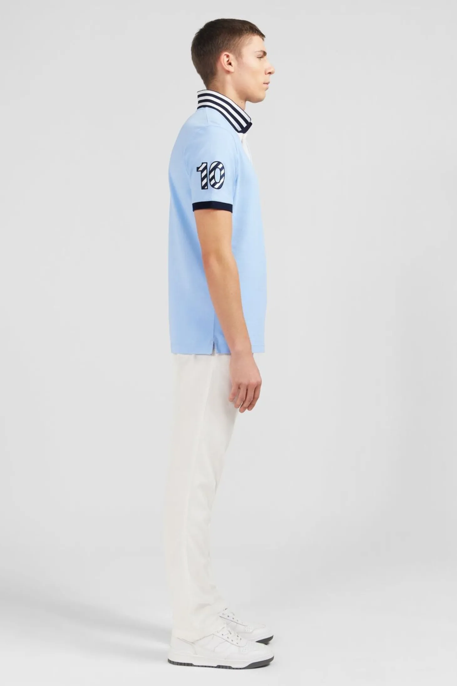 Polo Bleu Clair A Manches Courtes Numero 10