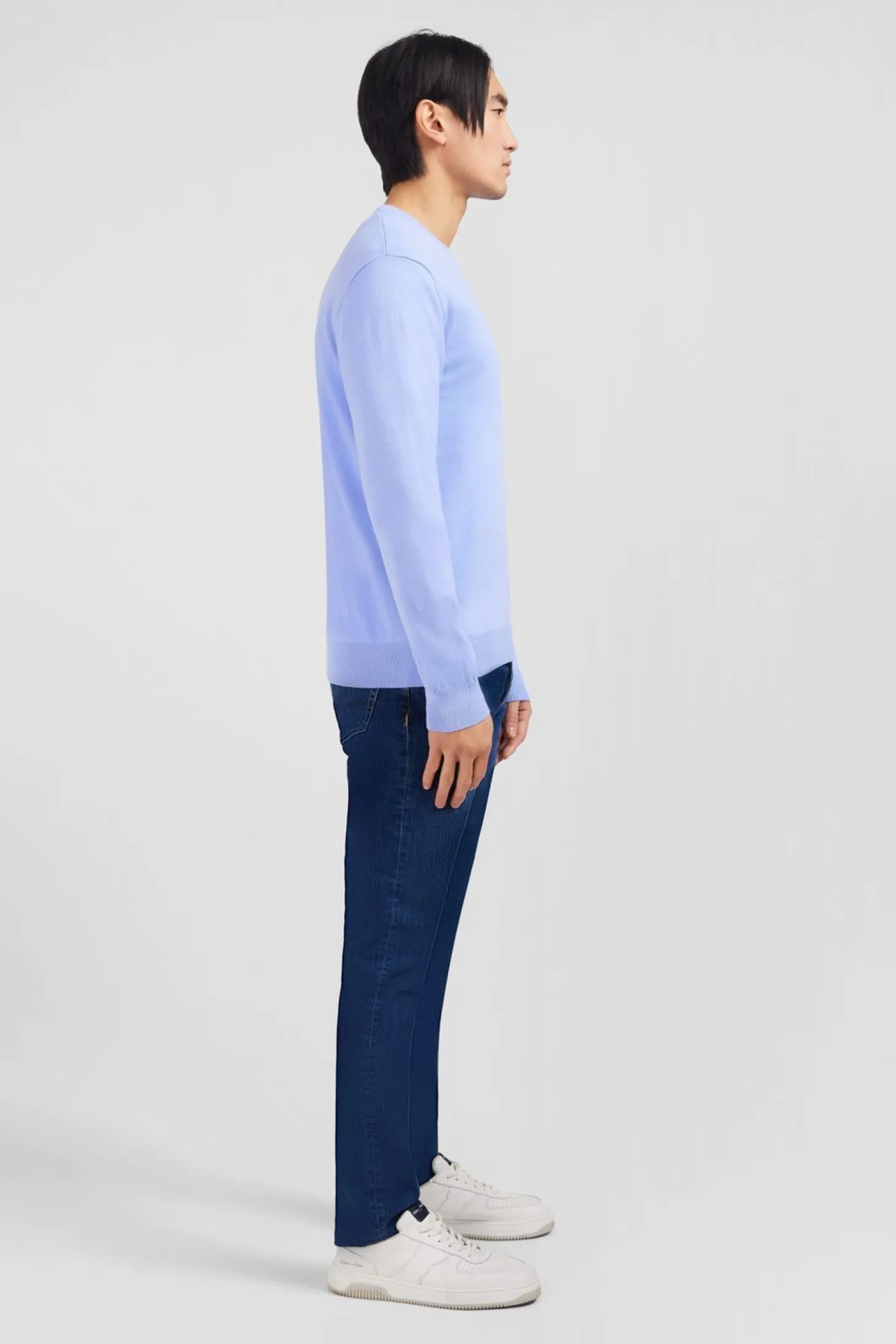 Pull Bleu A Col V En Coton