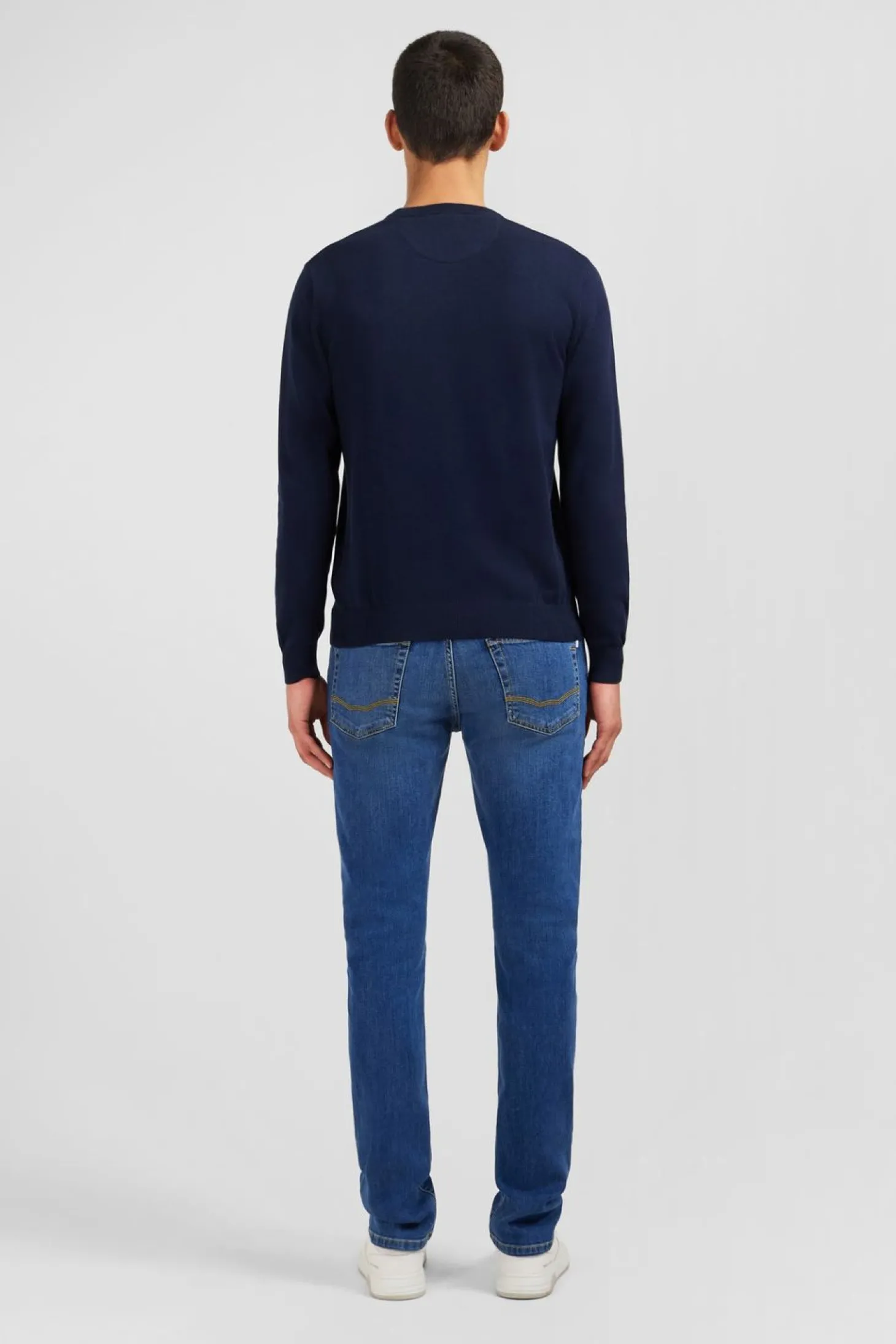 Pull Bleu Marine A Col Rond En Coton