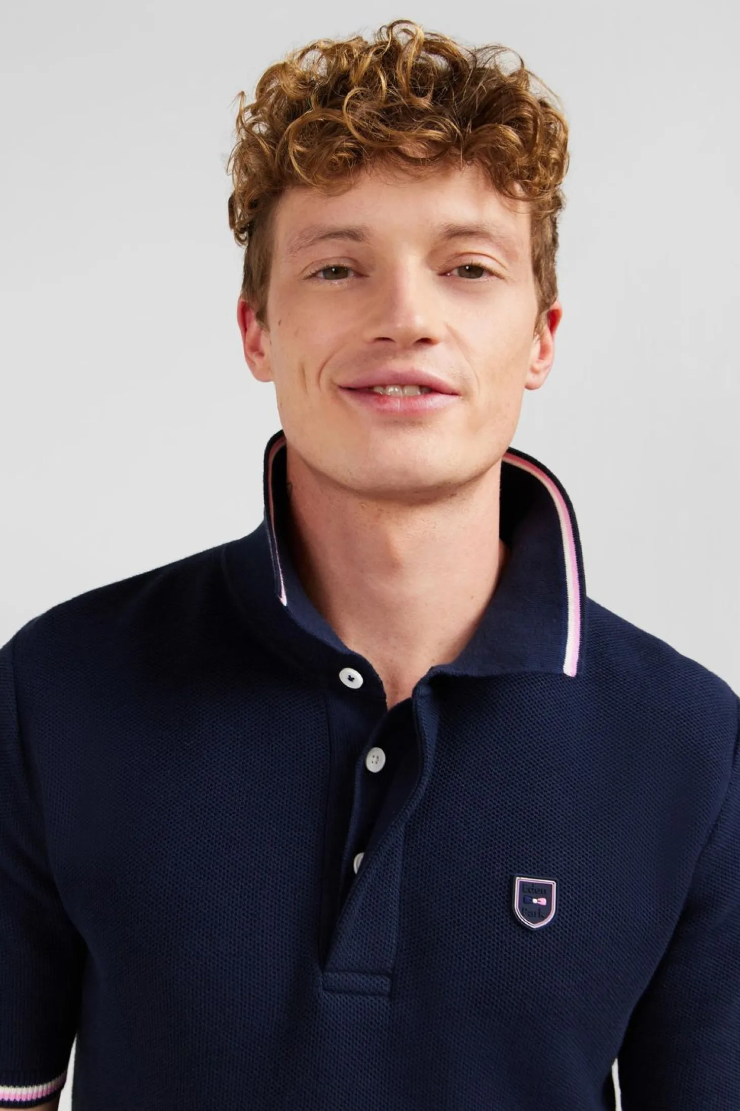Pull Bleu Marine A Manches Courtes