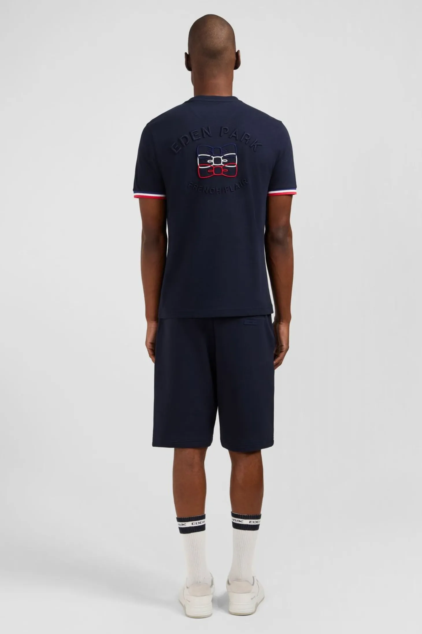T-Shirt Manches Courtes Bleu Marine Avec Logo Reliefe