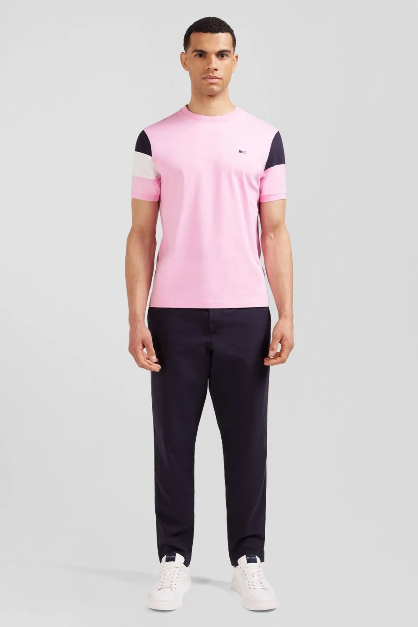 T-Shirt Manches Courtes Rose En Coton Embleme Noeud Papillon